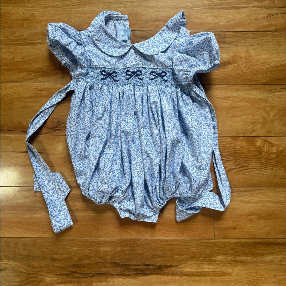 💙LITTLE ENGLISH 2T💙 worn only twice in perfect condition.